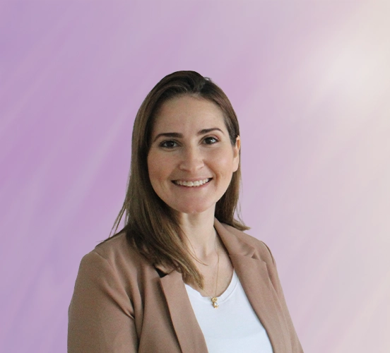 Camila Santos-Sales Consultant