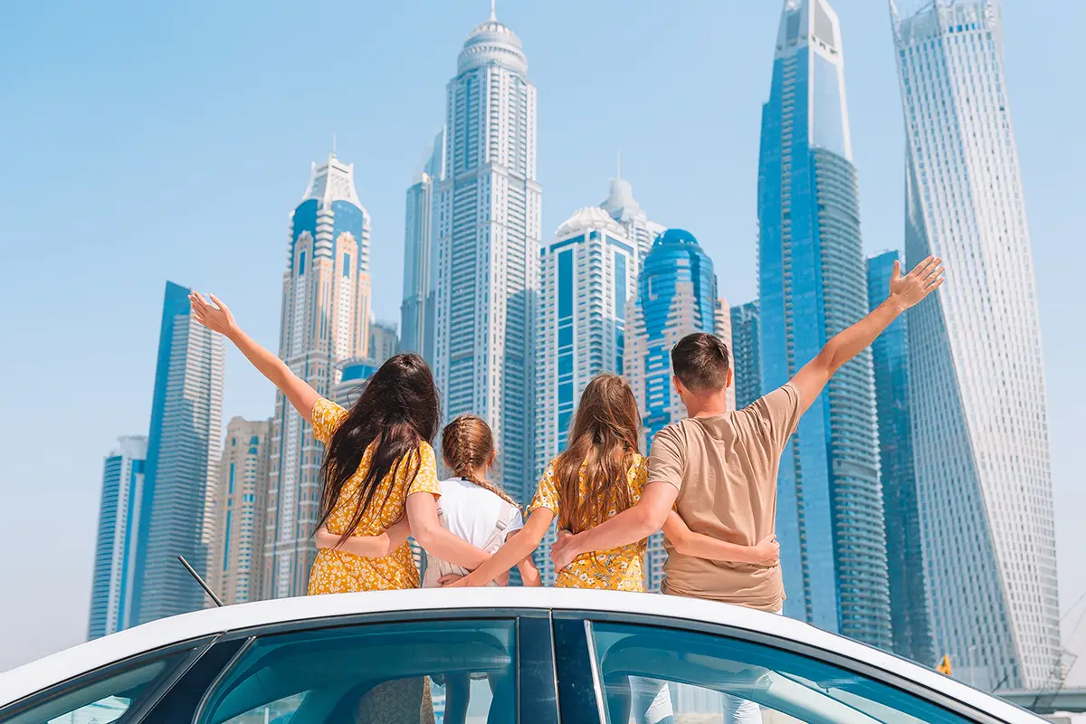 dubai-skyscrapers-family.webp