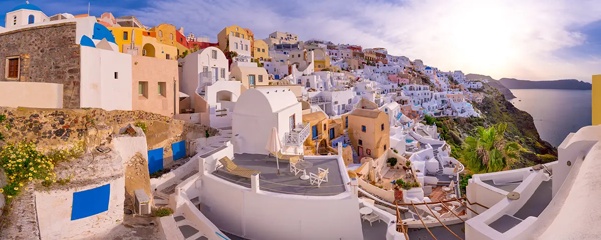 greece-santorini-island-oia-town.webp