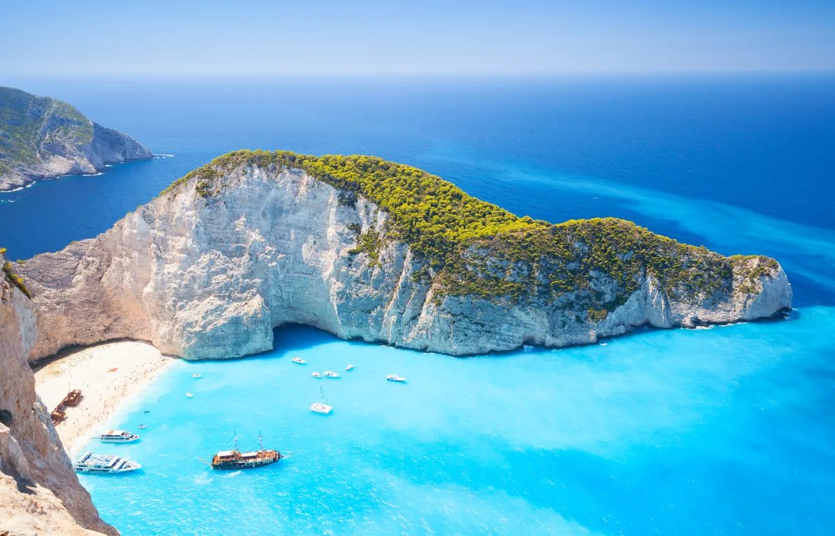 Greek Climate: Weather & Monthly Temperatures