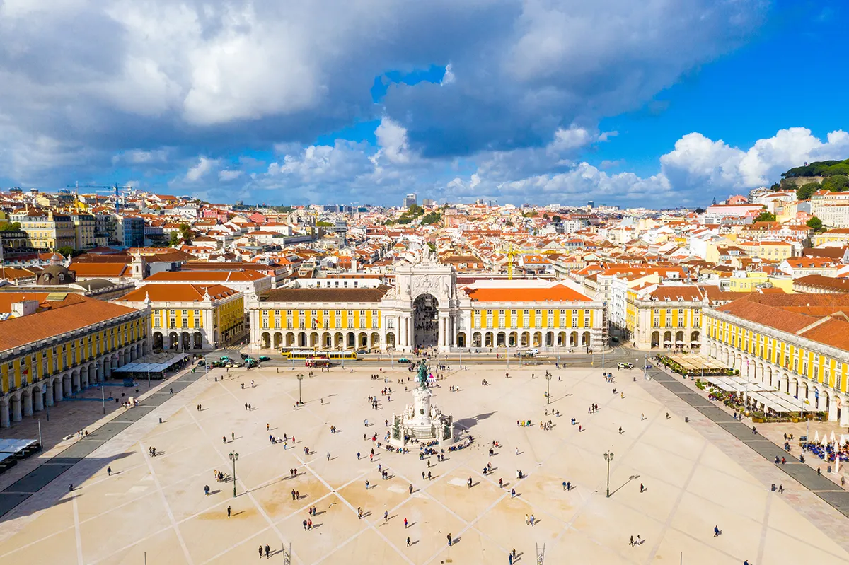 praca-do-comercio-lisbon-portugal.webp